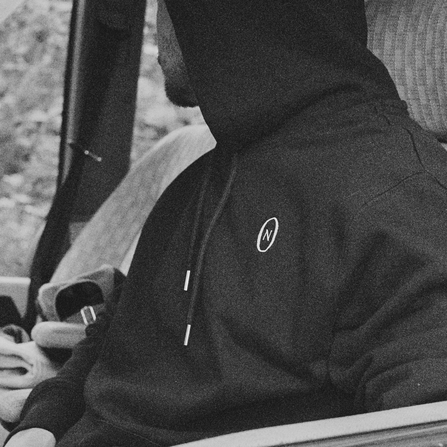 Numero 8 - Luomupuuvilla - Unisex - Huppari