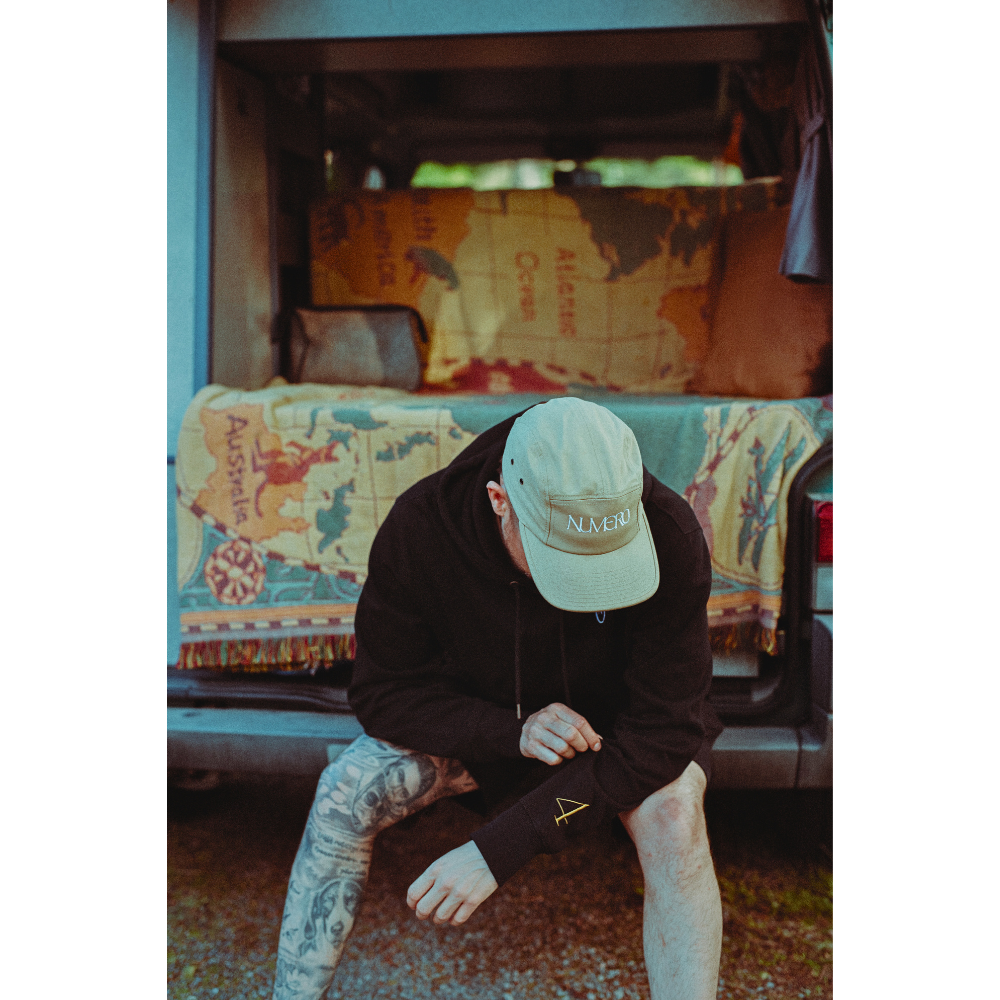 Numerologinen luomupuuvillahuppari